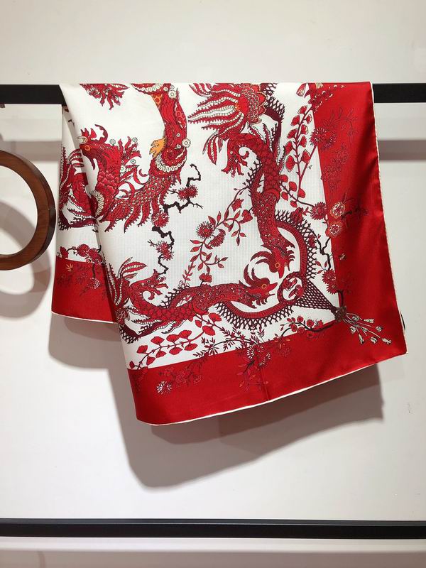Gucci silk scarf 90X90cm E27 (6)